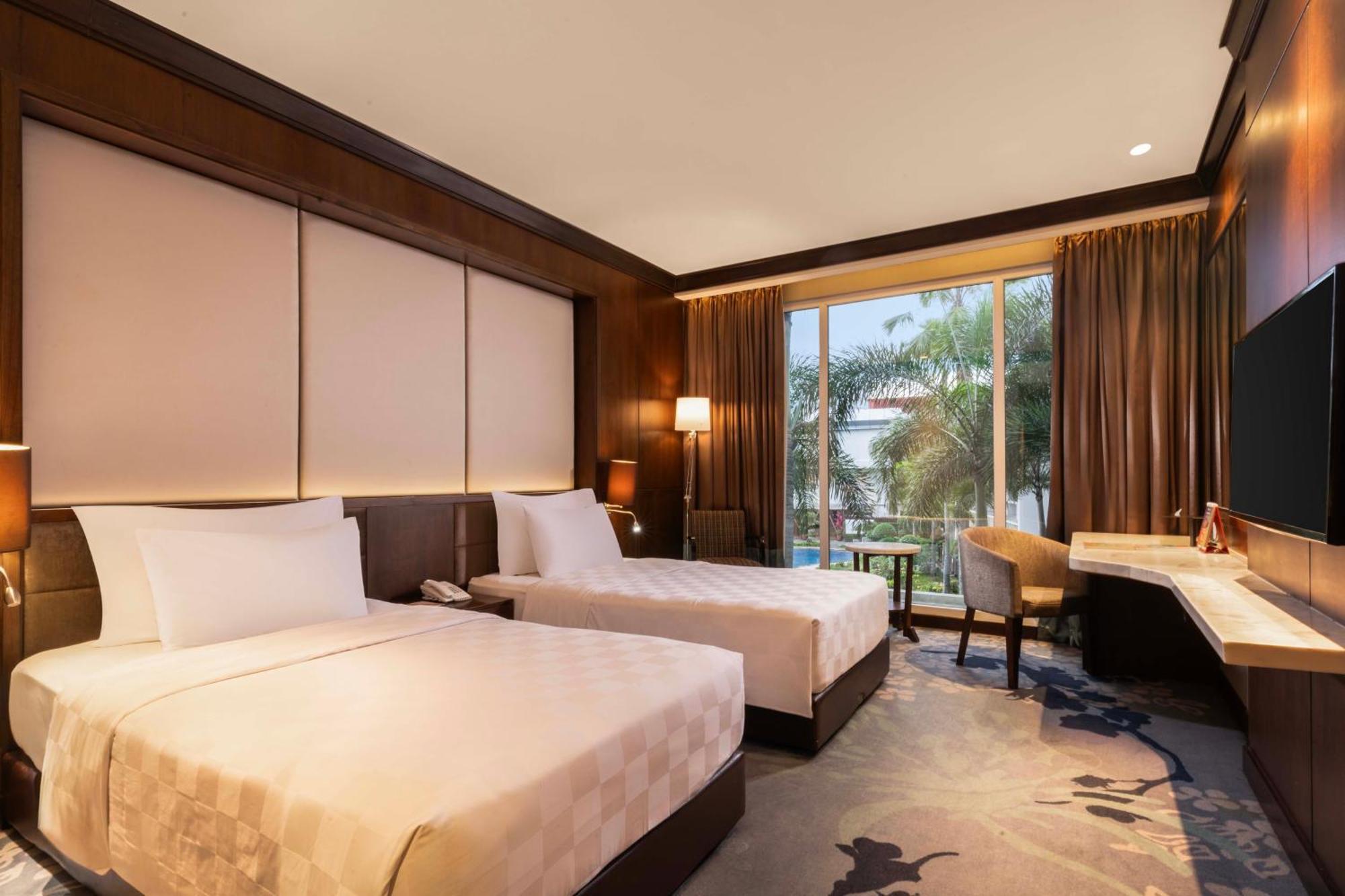 Swiss-belhotel Borneo Hotel 4*