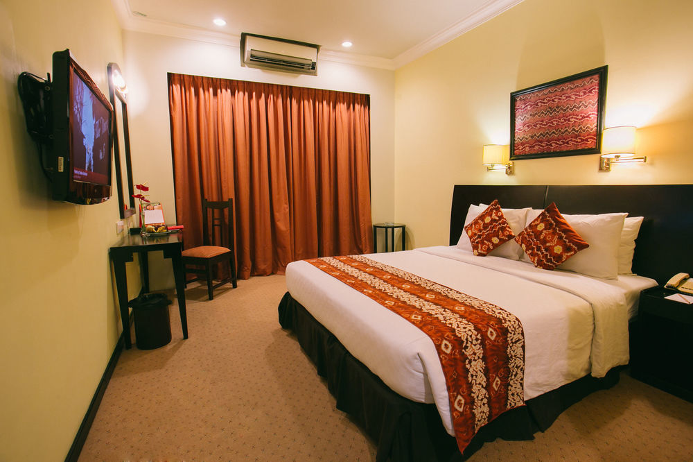 Swiss-belhotel Borneo Banjarmasin Hotel 4*